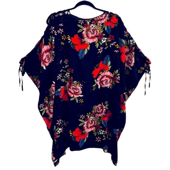 Simply Noelle Black Floral Print Swimsuit Cover - Picture 2 of 6